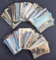 Kb. 380 db MODERN külföldi város képeslap dobozban / Cca. 380 modern European town-view postcards in a box