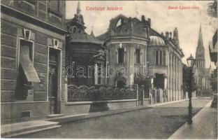 1913 Arad, Szent László utca. Kerpel Izsó kiadása / street view, villa (ázott sarkak / wet corners)