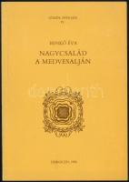 Benkő Éva: Nagycsalád a Medvesalján (Gömör néprajza IV.). Debrecen, 1986. Kiadói papírkötésben.