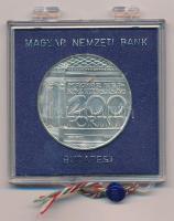 1977. 200Ft Ag "Nemzeti Múzeum" eredeti, plombált MNB tokban, tok kissé sérült T:BU kis pa...