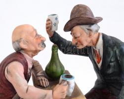 Capodimonte italozók. Festett biszkvit porcelán. Jelzett, hibátlan. 19x16 cm