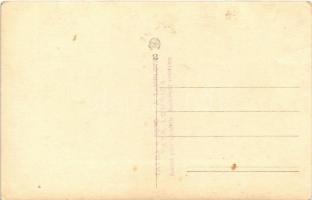 Tátralomnic, Tatranská Lomnica (Magas-Tátra, Vysoké Tatry); szálloda, automobil / hotel, road, autom...