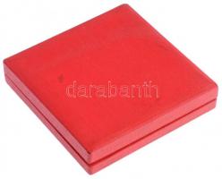 DN "A Hazáért - Katonai Felderítő Hivatal" aranyozott fém emlékérem, nem saját tokjában (6...