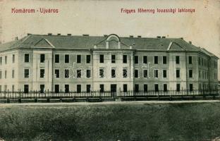 Komárom-ujváros barrack