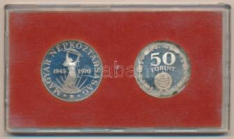 1970. 50Ft Ag + 100Ft Ag "Felszabadulás" piros "MNB" tokban T:1 (PP) kis patina ...