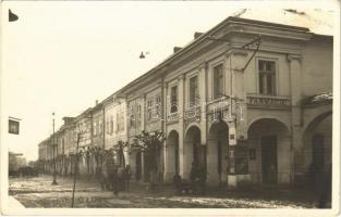 1940 Beszterce, Bistritz, Bistrita; utca, Minerva gyógyszertár / Farmacia / pharmacy. photo + 1940 Beszterce visszatért So. Stpl