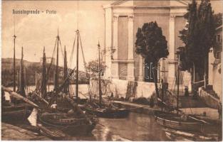 Veli Losinj, Lussingrande; Porto / port, fishing boats