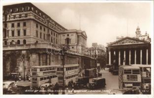 London, Bank of England and Royal Exchange, autobus, automobile