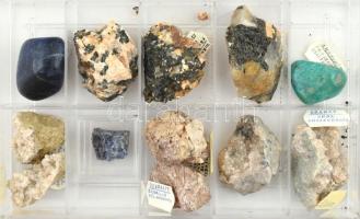 Ásványgyűjtemény: szilikátok: szodalit, turmalin, amazonit, chabazit, rubellit, gránát Ásvány tartóban