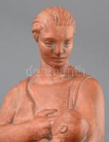 Mikus Sándor (1903-1982)  Anya gyermekével. Terrakotta szobor, jelzett, hibátlan. m: 36 cm