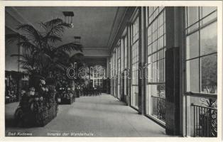 Kudowa-Zdrój, Bad Kudowa; Inneres der Wandelhalle / spa, lobby, interior