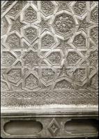 cca 1930 Utazás egzotikus tájakon, helyeken (tevekaraván, romok és műemlékek, stb...) további kutatá...