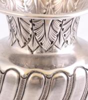 Francia, Sterling ezüst (0,950) vázácska. Gazdagon díszített, jelzett, hibátlan. 75 g 11,5 cm