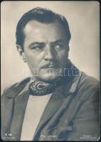 cca 1955 Jávor Pál (1902-1959) színművészről készült portré, külföldön megjelent fotólap, 14,5x10,1 cm