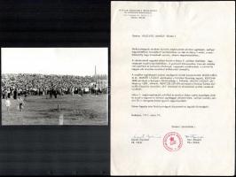 1977 Bp., Magyar Szocialista Munkáspárt III. Kerületi Bizottsága által írt levél a sikeres május elsejei rendezvényről fotóval