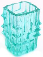 3 db Vladislav Urban cseh iparművész üveg váza,  geometrikus ornamentikával díszített, klf. színekbe...