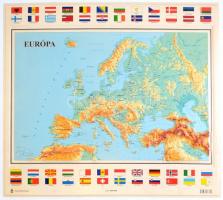 2001 Európa domborzati térképe 1:12 500 000 60x54 cm dombornyomott műanyag. HM térképészet