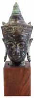Buddha fej szobor. Patinázott fém, fa talapzaton. 24 cm