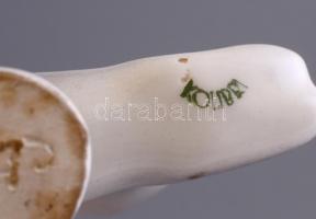 Kolibri jelzésű porcelán nyúl figura, kézzel festett, jelzett, lepattanásokkal, m: 6,5 cm