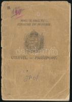 1927 Bp., Magyar Királyság által kiállított útlevél Kabos Endre (1906-1944) vívó számára, fénykép hi...