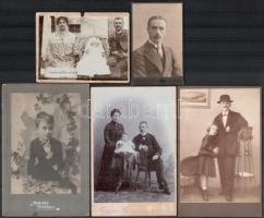 cca 1900 12 db vegyes keményhátú fotó, közte portrék, családi fotók, 10,5x6,5 cm-től 13x9 cm-ig