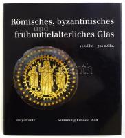 E. Marianne Stern: Römisches, byzantinisches und frühmittelalterliches Glas. Senefelderstraße, 2001, Hatje Cantz. Német nyelven. Kiadói egészvászon kötésben, kiadói papír védőborítóban.