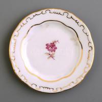 Zsolnay porcelán csésze alj, matricás, jelzett, apró kopásnyomokkal, d: 8 cm