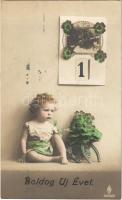 1918 Boldog Újévet! / New Year greeting card, child with clover and horseshoe