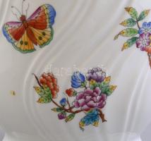 Herendi Viktória mintás kaspó. Kézzel festett, jelzett, alsó peremén apró lepattanással. d:19 cm, m:...