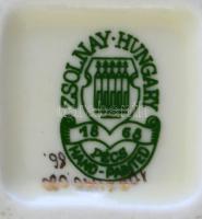 Zsolnay virág mintás váza. Kézzel festett, jelzett, hibátlan 14,5 cm