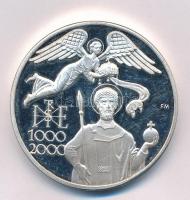 Fritz Mihály (1947-) 2000. István megkoronázásának 1000. évfordulója ezüstözött fém emlékérem, peremén 306 sorszám (42mm) T:1- (eredetileg PP) fo.