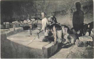 Marosújvár, Uioara, Ocna Mures; Alaksófejtés a Rudolfbányában, bányászok munka közben. Füssy József kiadása / salt mine, interior, miners at work (EK)