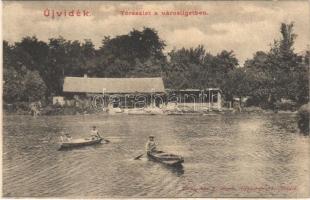 Újvidék, Novi Sad; Tó részlet a városligetben. J. Singer kiadása / lake, rowing boats (EK)