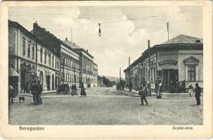 1916 Beregszász, Beregovo, Berehove; Árpád utca, Gyógyszertár, üzletek. Haladás nyomda kiadása / street view, pharmacy, shops (EK)