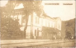 1925 Biharkeresztes, vasútállomás. photo