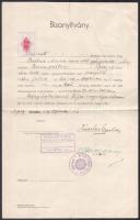 1943 Apc, Kessler Gyula, az apci Isteni Gondviselés gyógyszertár tulajdonosa által kitöltött, aláírt és pecsételt bizonyítvány gyógyszerész működéséről, okmánybélyeggel