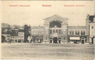 Budapest I. Bomba tér (ma Batthyány tér), Budai vásárcsarnok, Wirth Antal, Schiller György üzlete. M.T. és F.I. Koch és Pór kiadása 517.