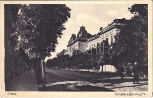 1937 Gyula, Törvényszéki palota, rendőr (EK)