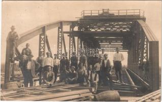 1925 Tunyogmatolcs, híd építés közben, munkások. Szilágyi A. (Kőszeg) photo (EK)