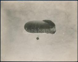 cca 1914-1918 I. világháborús katonai ballon, fotó, 11×8,5 cm