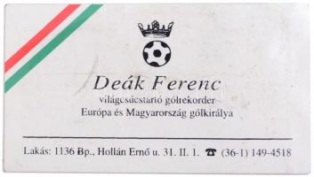 Deák Ferenc Bamba magyar labdarúgó saját kezű aláírásán névjegykártyáján, rajta a képét ábrázoló lev...