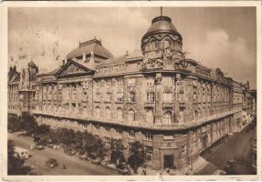1932 Budapest V. Pesti Magyar Kereskedelmi Bank palotája, automobil (szakadás / tear)