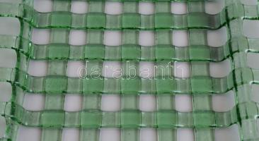 Zöld rácsos üveg tál, hibátlan, 24,5x24,5 cm