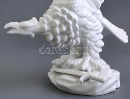 Herendi Turul szobor. Fehér mázas, jelzett, hibátlan. 33 cm