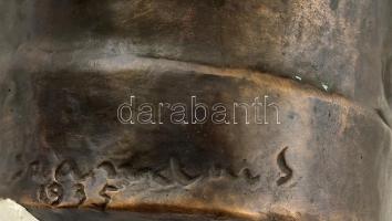 Szandai Sándor (1903-1978): Kassák Lajos portréja. Bronz. Jelzett: Szandai S 1935. Későbbi öntés az ...