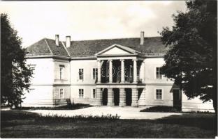 Bodajk, Turistaház (Hochburg-Lamberg kastély). Képzőművészeti Alap Kiadóvállalat