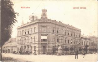 1909 Miskolc, Városi bérház, piac, rendőr,