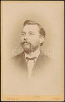 cca 1866-1872 Egy pesti úr portréja, Klösz György (1844-1913) pesti fényirdai műtermében készült vizitkártya méretű, vintage fotó, 10x6,5 cm