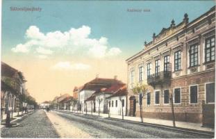 1915 Sátoraljaújhely, Kazinczy utca. Vasúti levelezőlapárusítás