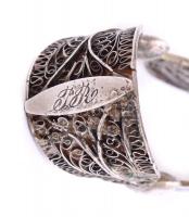 Ezüst (Ag) filigrán cukorcsipesz, jelzett, sérült, h: 14,5 cm, nettó: 24,3 g